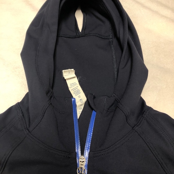 Lulu Lemon sweater - Picture 2 of 3